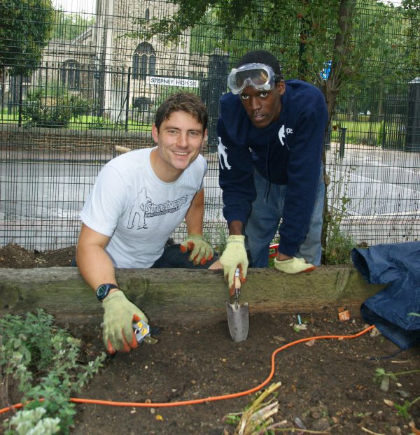 Paragon Software Systems sponsors Streetscape's gardening scheme